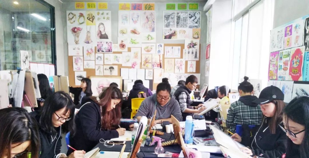 樹華美術(shù)成考班 樹華美術(shù)成考班